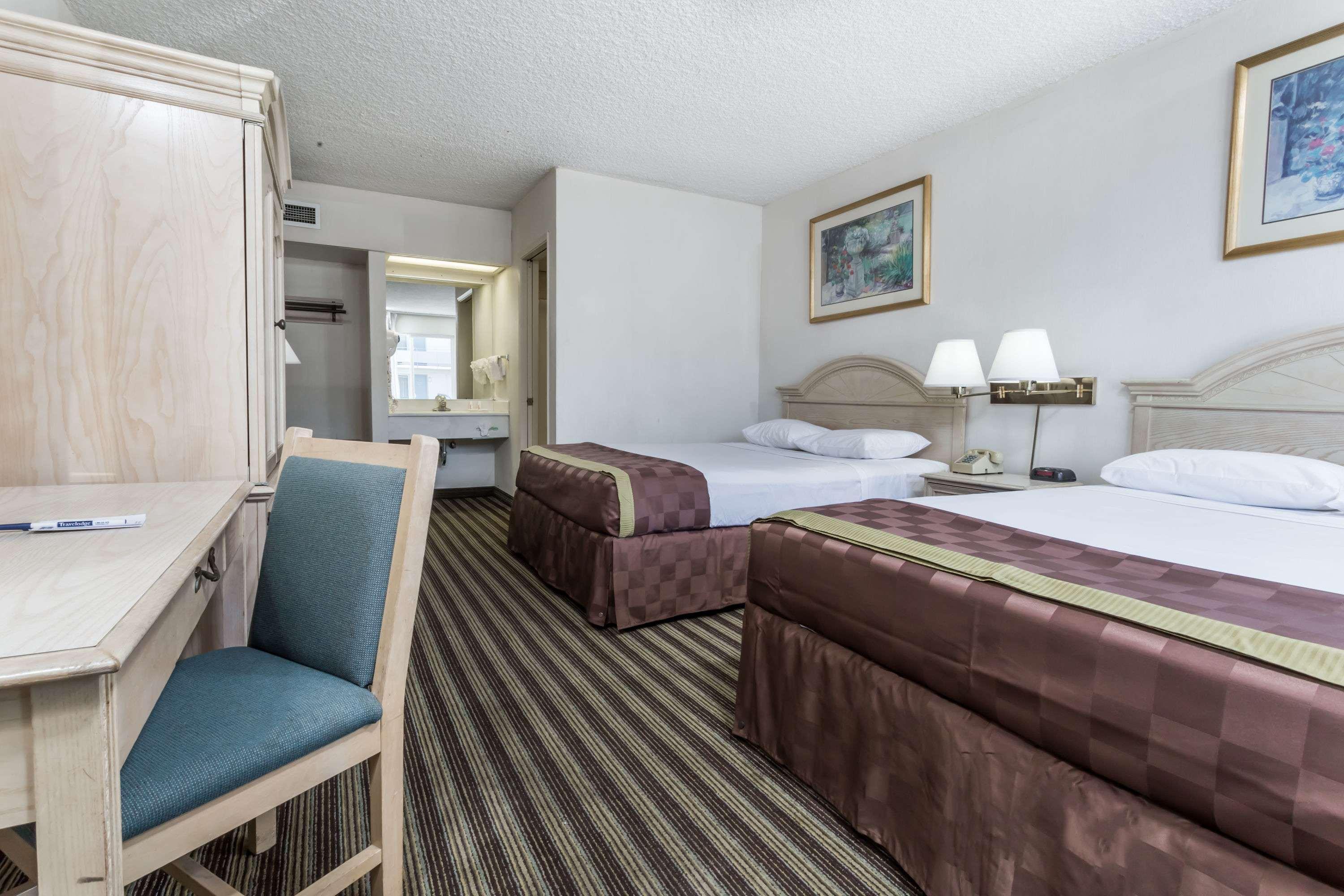 Travelodge By Wyndham San Francisco Airport North 2*