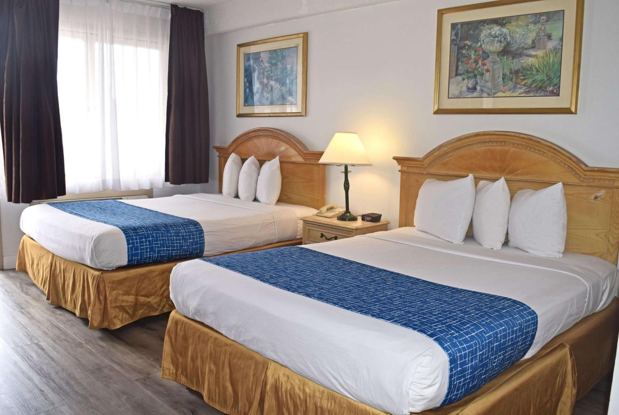 Travelodge By Wyndham San Francisco Airport North 2*